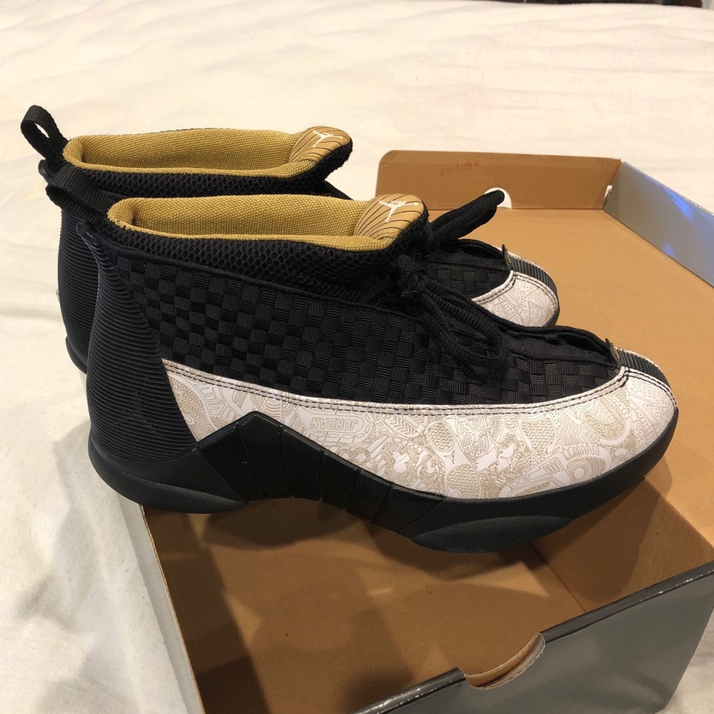 Air Jordan Retro 15: Laser